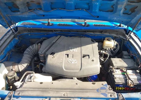 2007 Toyota Fj Cruiser z USA, uszkodzony, nr VIN JTEBU11FX70022552